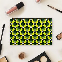 Cute Pattern Gifts Cosmetic Bag (medium) 