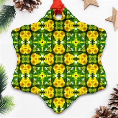 Cute Pattern Gifts Snowflake Ornament (2-side)