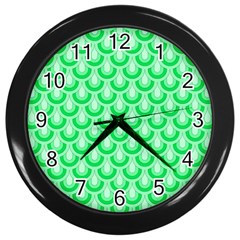 Awesome Retro Pattern Green Wall Clocks (black)