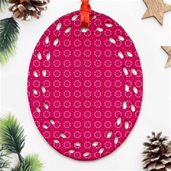 Cute Pattern Gifts Oval Filigree Ornament (2-side) 