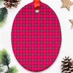 Cute Pattern Gifts Oval Ornament (Two Sides) Front