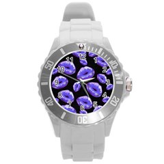 Sassy Purple Puckered Lips  Round Plastic Sport Watch (l)