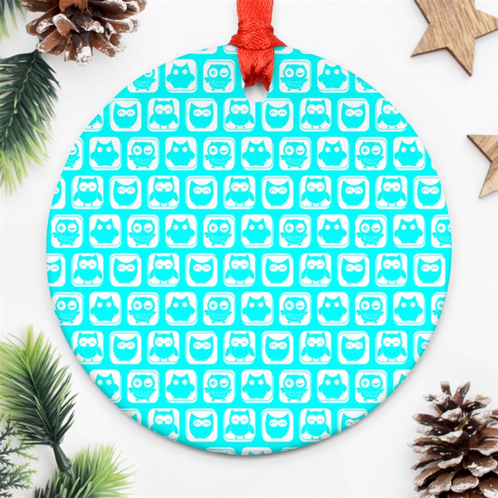 Aqua Turquoise And White Owl Pattern Round Ornament (Two Sides) 