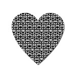 Black And White Owl Pattern Heart Magnet Front