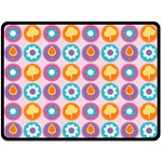 Chic Floral Pattern Fleece Blanket (Large)  80 x60  Blanket Front