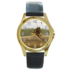 Butterfly Against Blur Background At Iguazu Park Round Gold Metal Watches