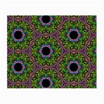 Repeated Geometric Circle Kaleidoscope Small Glasses Cloth Front