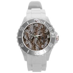 Douglas Fir Bark Round Plastic Sport Watch (l)