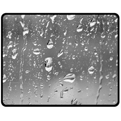 Water Drops 4 Fleece Blanket (medium) 