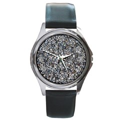 Pebble Beach Round Metal Watches by trendistuff