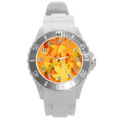 Yellow Maple Leaves Round Plastic Sport Watch (l)