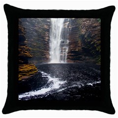 Chapada Diamantina 5 Throw Pillow Cases (black) by trendistuff