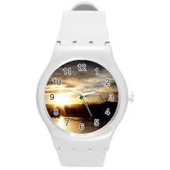 Setting Sun At Lake Round Plastic Sport Watch (m) by trendistuff