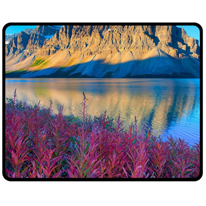 BANFF NATIONAL PARK 1 Fleece Blanket (Medium) 