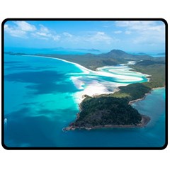 Whitehaven Beach 2 Fleece Blanket (medium) 