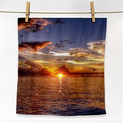 Tahitian Sunset Face Towel by trendistuff