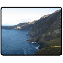 Croaghaun Cliffs Fleece Blanket (medium) 