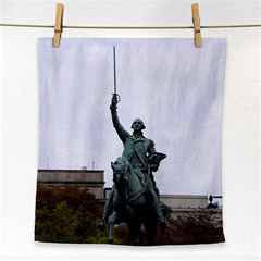 Washington Statue Face Towel by trendistuff