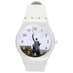 Washington Statue Round Plastic Sport Watch (m) by trendistuff