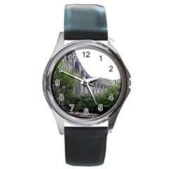 Glenfinnan Viaduct 2 Round Metal Watches by trendistuff