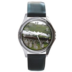 Glenfinnan Viaduct 1 Round Metal Watches by trendistuff