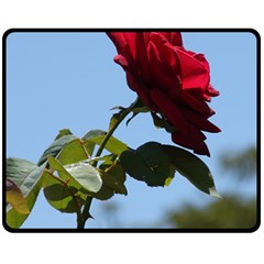 Red Rose 2 Fleece Blanket (medium) 