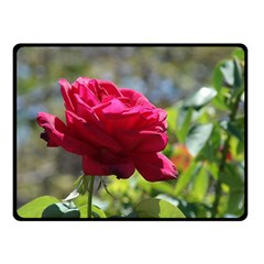 Red Rose 1 Fleece Blanket (small)