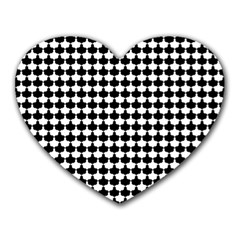 Black And White Scallop Repeat Pattern Heart Mousepads