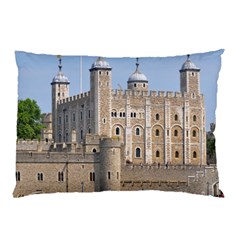 Tower Of London 2 Pillow Cases by trendistuff