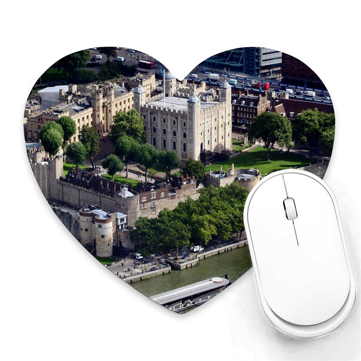 TOWER OF LONDON 1 Heart Mousepads