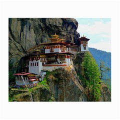 Paro Taktsang Small Glasses Cloth by trendistuff