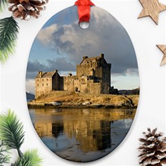 EILEAN DONAN CASTLE Ornament (Oval) 