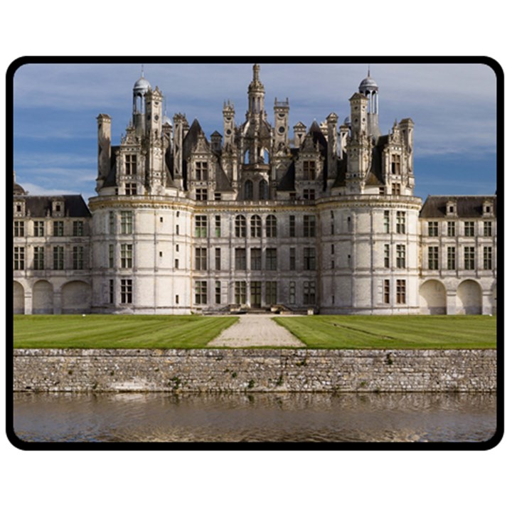 CHAMBORD CASTLE Fleece Blanket (Medium) 