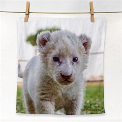 White Lion Cub Face Towel by trendistuff