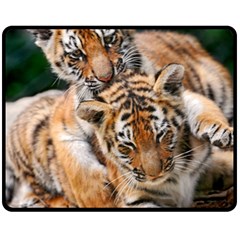 Baby Tigers Fleece Blanket (medium) 