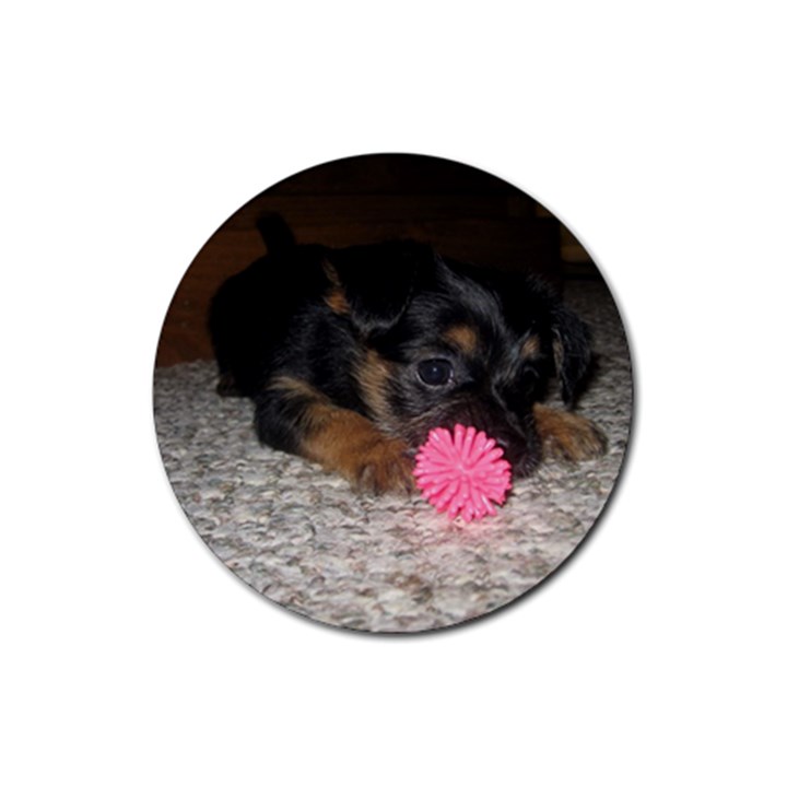 PUPPY WITH A CHEW TOY Rubber Coaster (Round) 