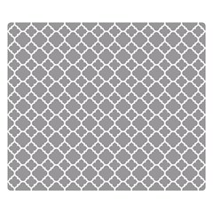 Grey Quatrefoil Pattern Double Sided Flano Blanket (small) by Zandiepants