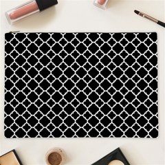 Black & White Quatrefoil Pattern Cosmetic Bag (xxl) by Zandiepants