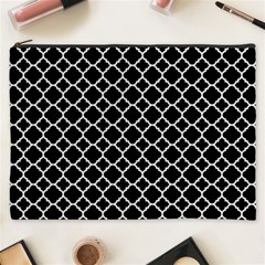 Black & White Quatrefoil Pattern Cosmetic Bag (xxxl) by Zandiepants