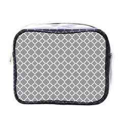 Grey Quatrefoil Pattern Mini Toiletries Bag (one Side) by Zandiepants