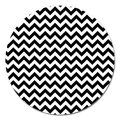 Black & White Zigzag Pattern Magnet 5  (round) by Zandiepants