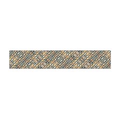 Cobblestone Geometric Texture Flano Scarf (mini)