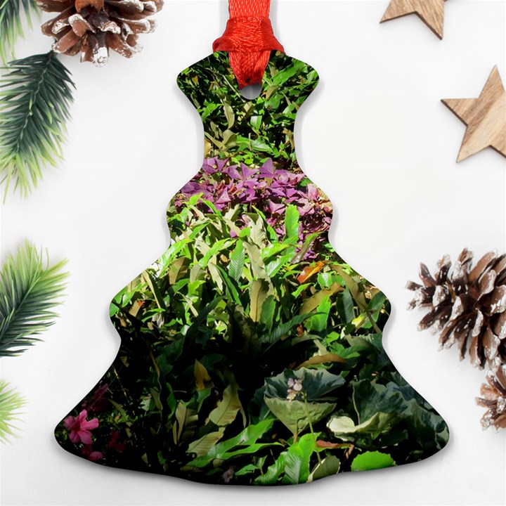 Shadowed ground cover Ornament (Christmas Tree)