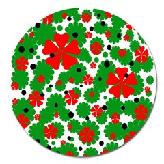 Red And Green Christmas Design  Magnet 5  (round)