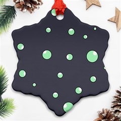 Green Bubbles Ornament (snowflake) 