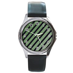 Green Elegant Lines Round Metal Watch