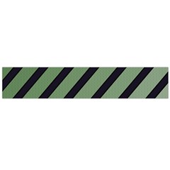 Green Elegant Lines Flano Scarf (large)