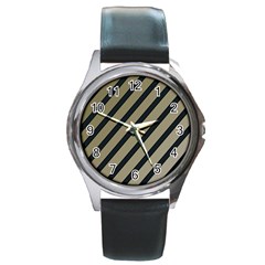 Decorative Elegant Lines Round Metal Watch