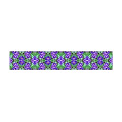 Pretty Purple Flowers Pattern Flano Scarf (mini)