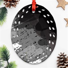 Black And Gray Pattern Oval Filigree Ornament (2-side) 